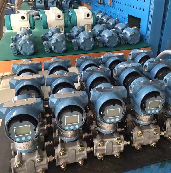 ΢�׃����